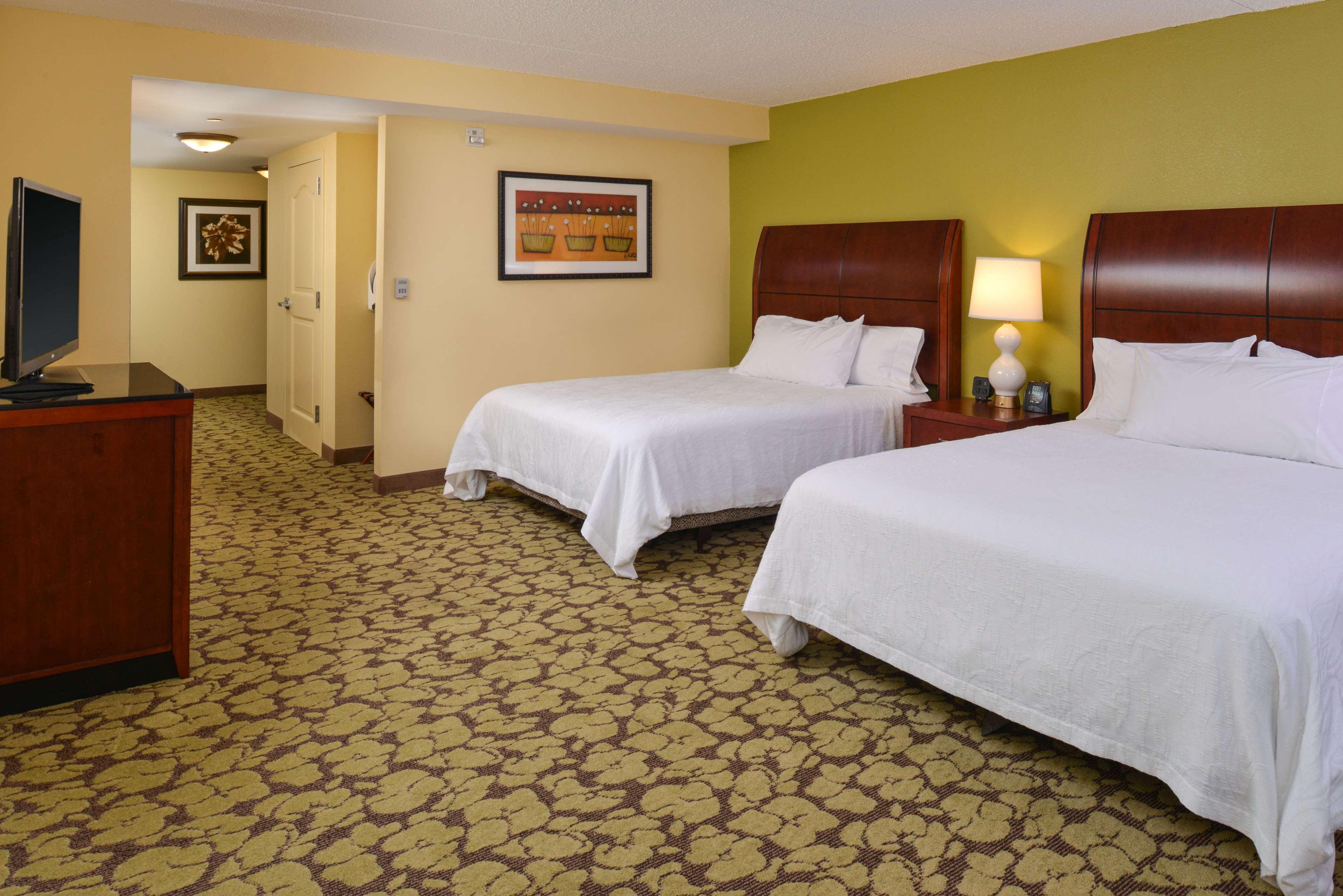Hilton Garden Inn Terre Haute Exterior photo