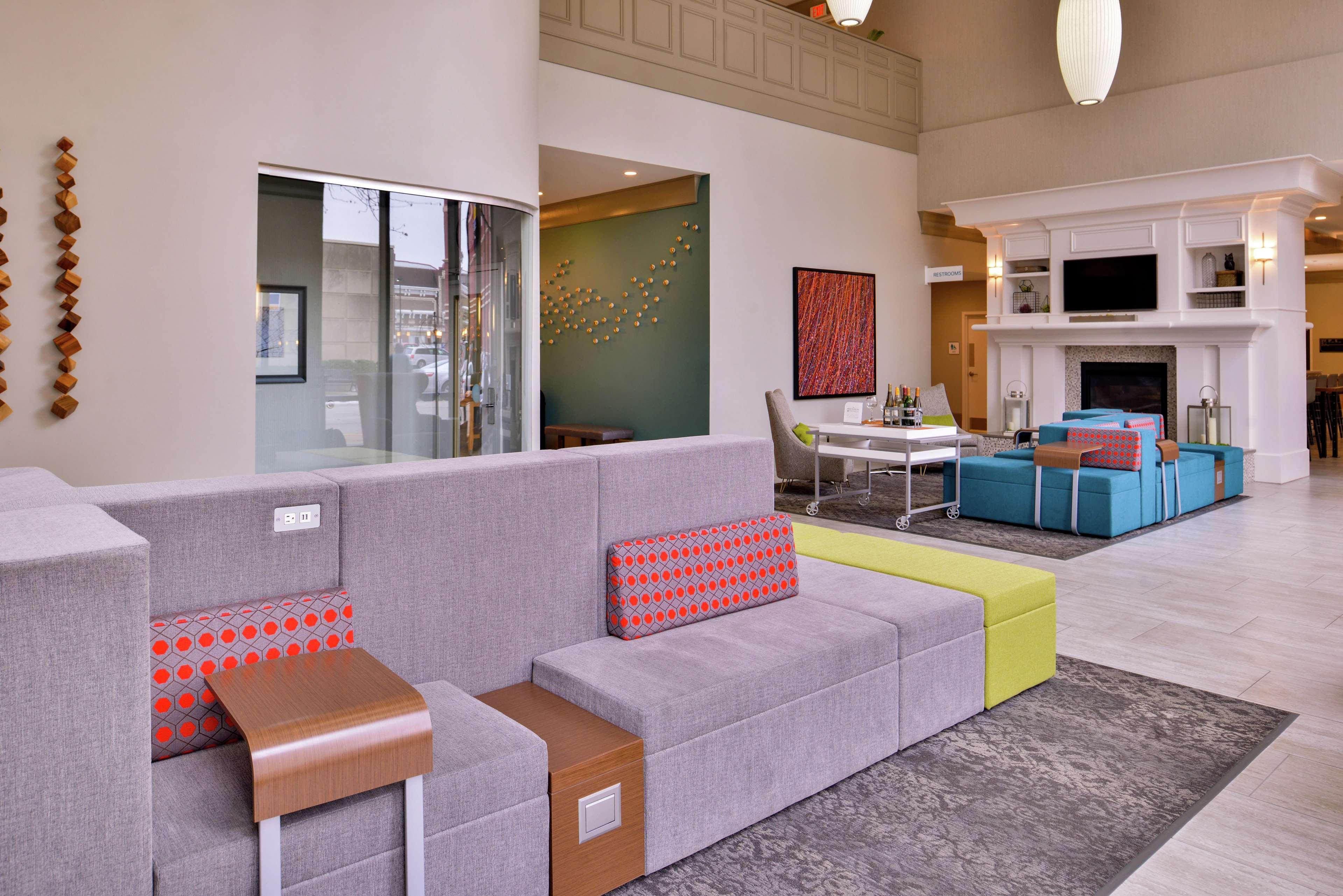 Hilton Garden Inn Terre Haute Exterior photo