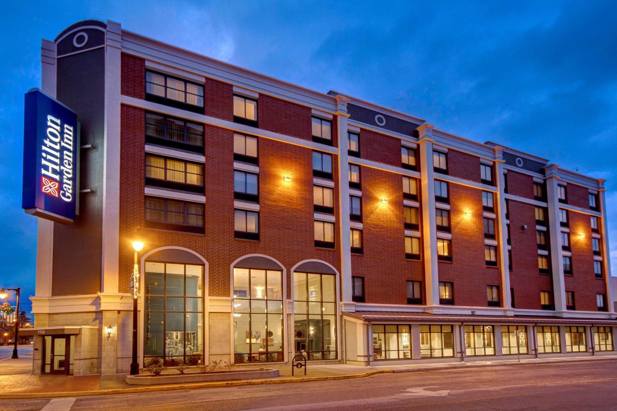 Hilton Garden Inn Terre Haute Exterior photo